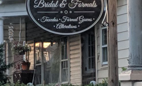Suzanne's Bridal & Formals