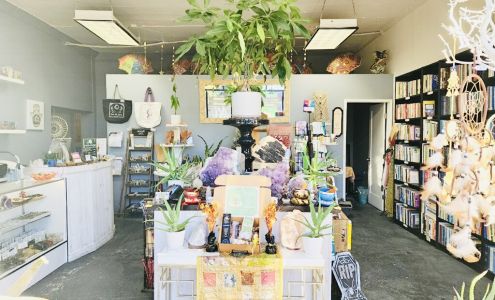 B Intuitive Metaphysical Store and Healing Center