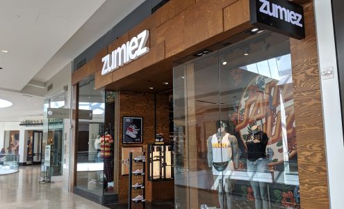 Zumiez