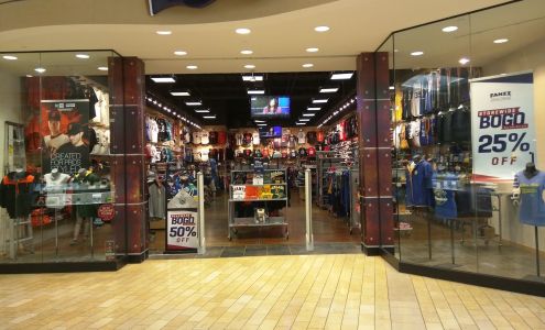 Fanzz Sports apparel by Lids