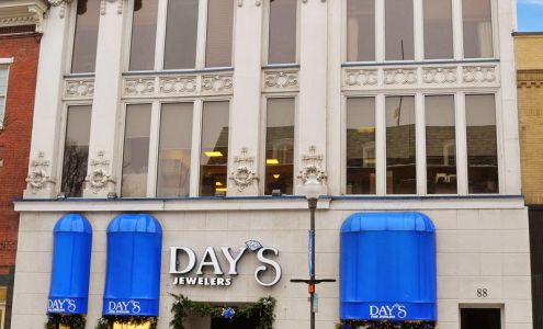 Day's Jewelers | Waterville, ME