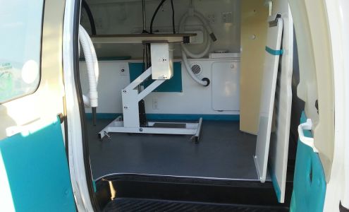 Foxy Roxy's Mobile Pet Salon