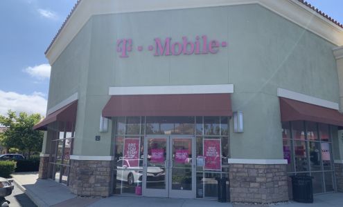 T-Mobile Authorized Retailer