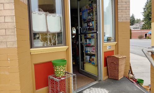 Back Porch Treasures Troy