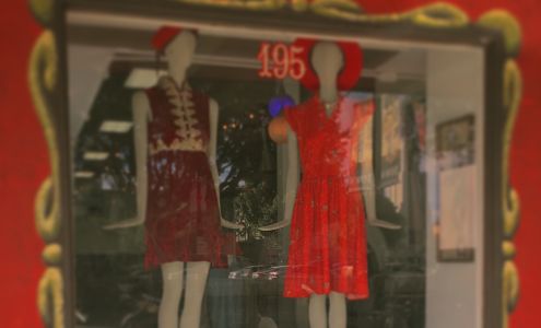 La Bomba Vintage Clothing