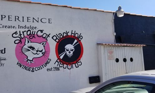 Stray Cat Vintage & Costumes