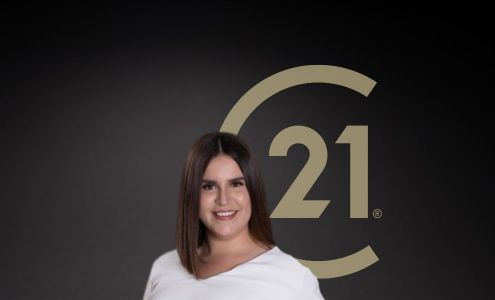 Deanna R. Enriquez with C21 Jordan Link