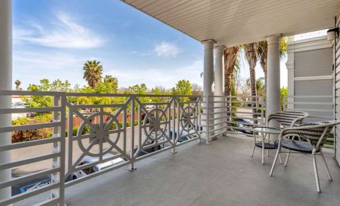 Best Western Luxury Inn