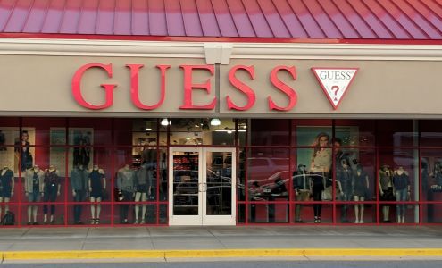 GUESS Factory Commerce