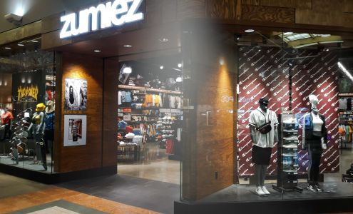 Zumiez