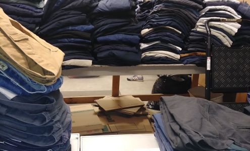 Walt's Wholesale