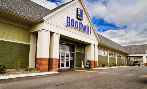 Goodwill Store: Ellsworth Ellsworth