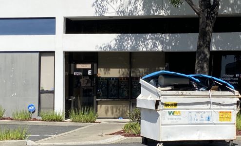 Akiba HQ - Anime & Gundam Store