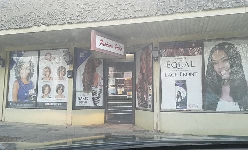 Clothes Closet/Beauty Supply