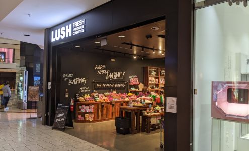 Lush Cosmetics Stoneridge Shopping Center Pleasanton