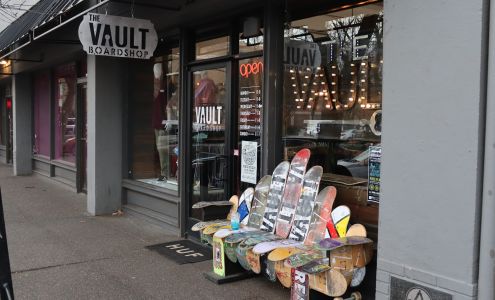 Vault x Neighborhood - Skate and Vintage