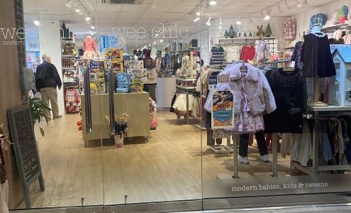 Wee Chic Green Spring Station