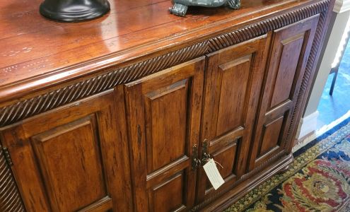 Stanford Court Antiques