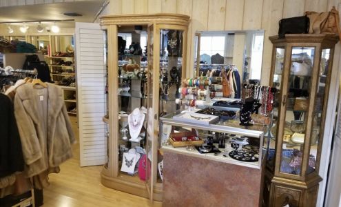 Deja Vu Consignment & Boutique