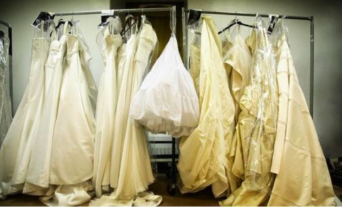 Final Stitch: Alterations & Clothing