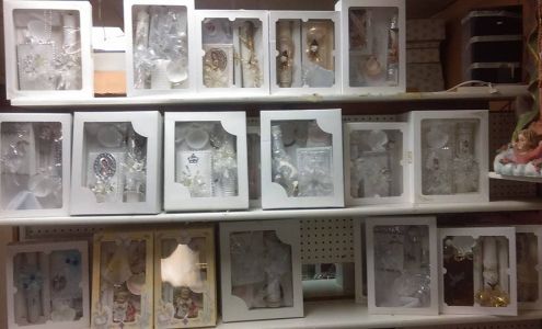 Malena's Fashions & Gifts