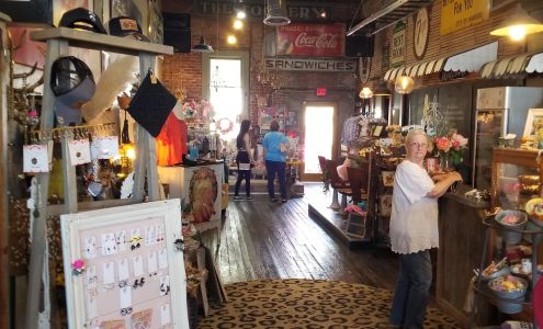 Hanford Antique Emporium