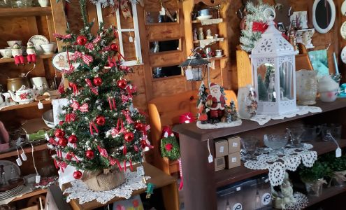 Smith's Antiques Cambridge Springs