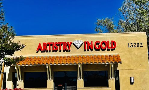 Artistry In Gold Jewelry