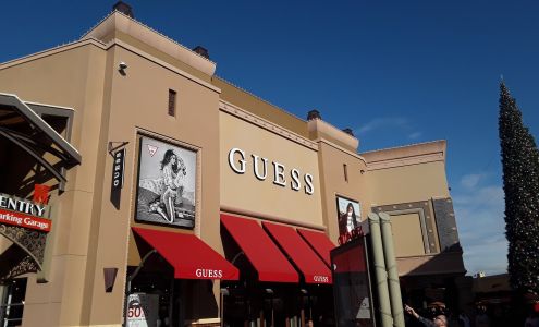 GUESS Factory