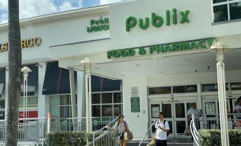 Publix Super Market at 18Biscayne Shopping Center