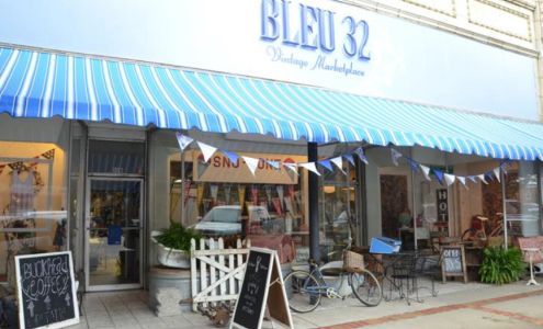 Bleu 32 Vintage Marketplace
