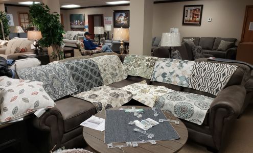 Eaton's Hometowne Furniture