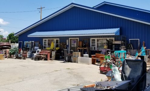 OLDE THYME PRIMITIVES Lewistown