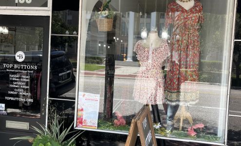 Top Buttons Boutique