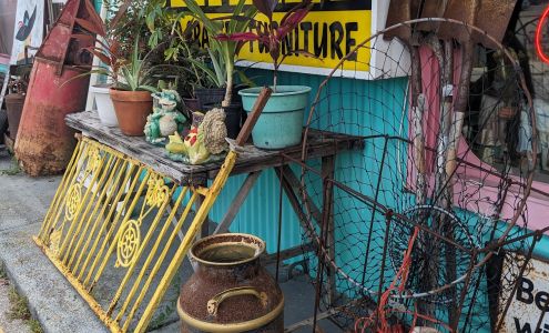 Bob House Antiques and Furniture