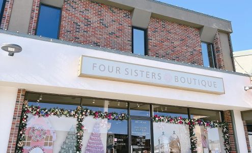 Womens Clothing in Omaha - Four Sisters Boutique