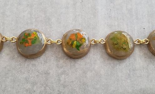 Dora's Handcrafted Fashions and More