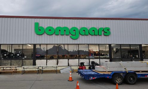 Bomgaars