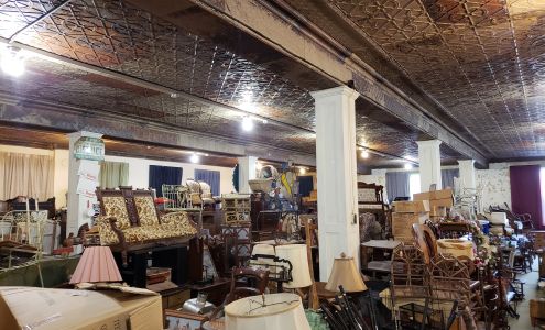 Steve's Antiques & Used Furniture