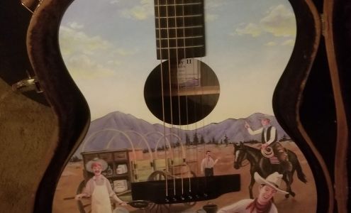 David R Strait, Luthier Boiling Springs