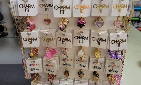 Staci Cosmetics Magnolia