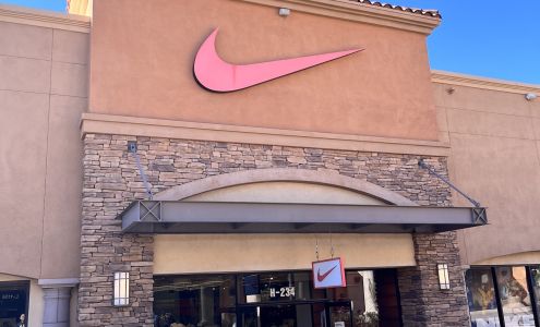 Nike Factory Store - Cabazon