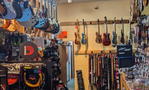 Mantova's Two Street Music