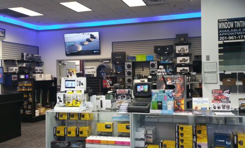 Model Electronics Automotive Accessory Store