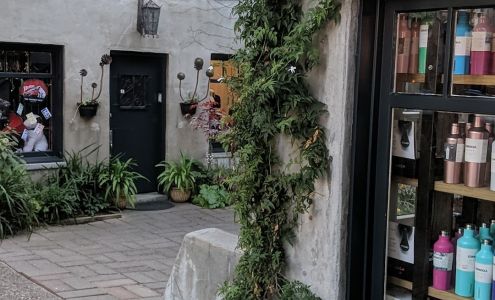 B Real Womans Apparel