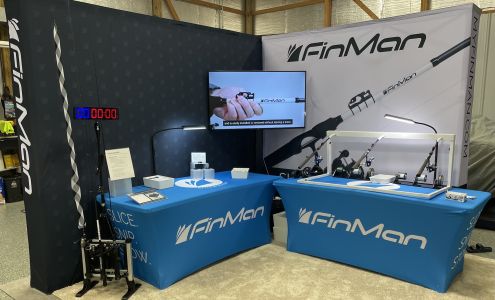 Guerrilla Apparel, Signs, & Web