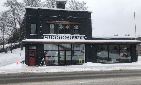 Cunningham's Ski Barn - Whiteface / Lake Placid Lake Placid