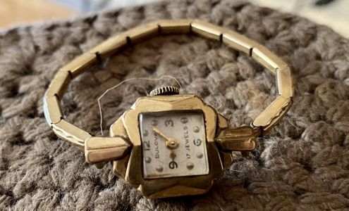 We Buy and Sell Gold Diamonds Silver Watches Coins by Deal Jewelry