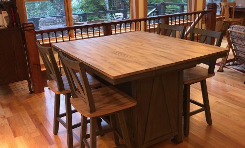 Livingston's Furniture