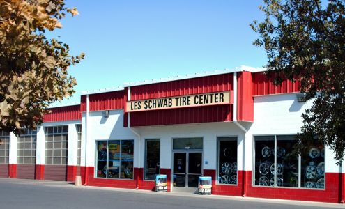 Les Schwab Tire Center